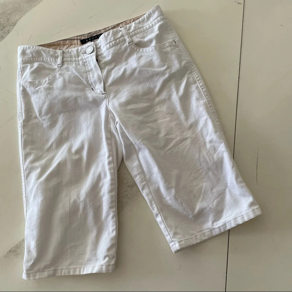 Theory White Biker Shorts - Size 2 - Picture 1 of 6